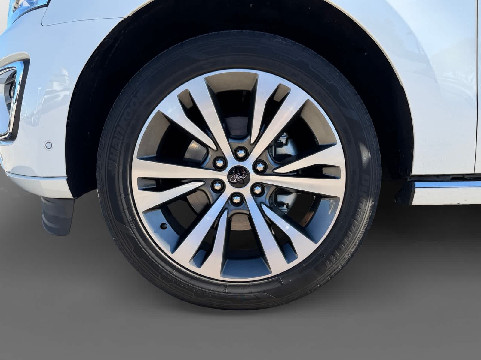 Thumbnail: 2021 Ford Expedition - 18