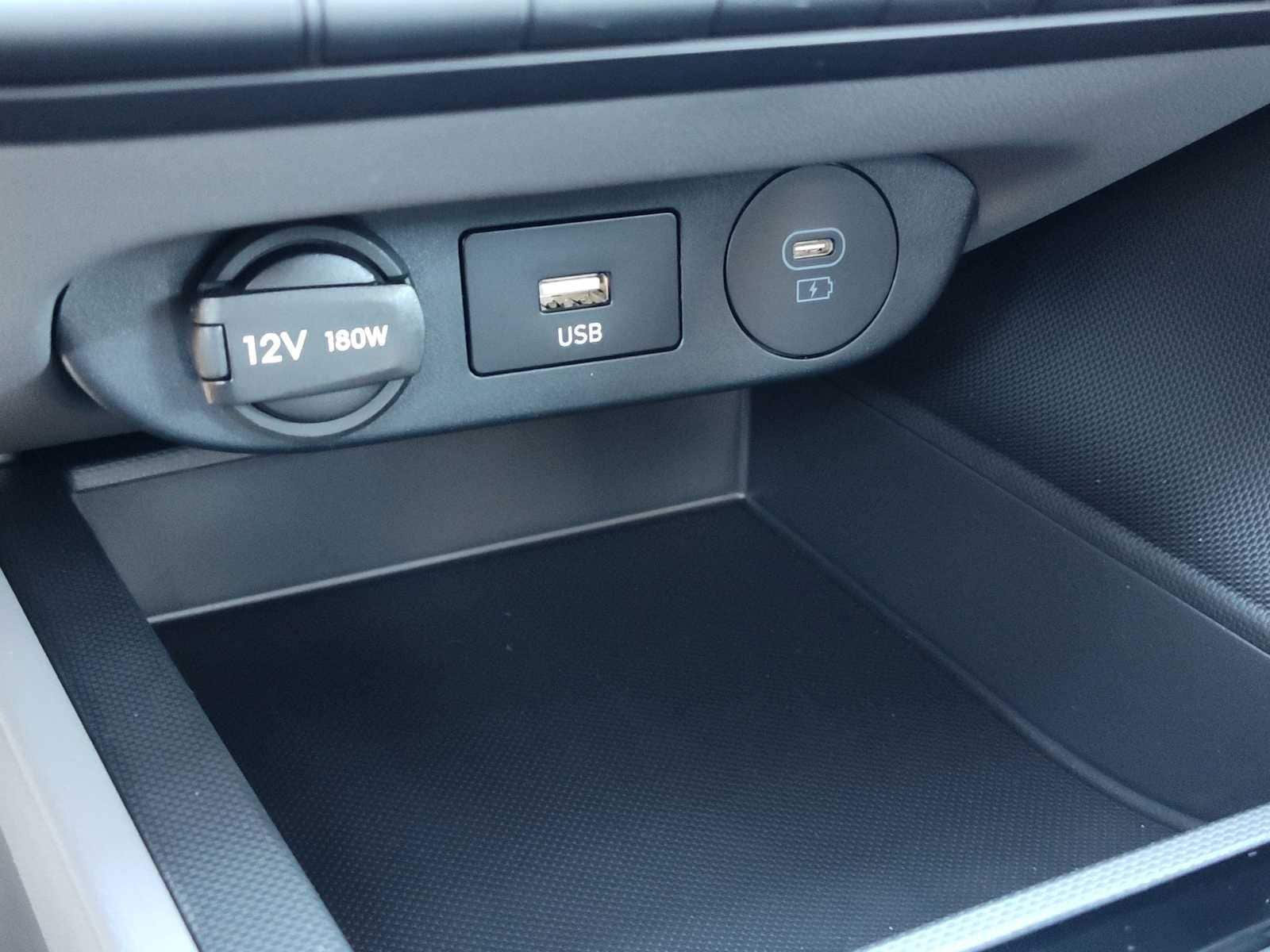 Thumbnail: 2025 Hyundai Elantra - 23