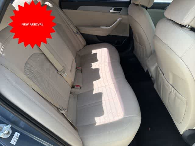 Thumbnail: 2017 Hyundai Sonata - 17