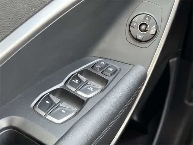 Thumbnail: 2018 Hyundai Santa Fe - 18