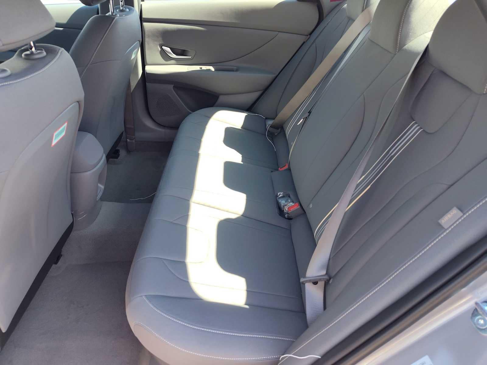 Thumbnail: 2025 Hyundai Elantra - 16