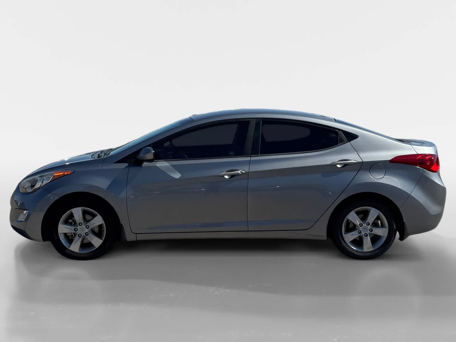 Thumbnail: 2013 Hyundai Elantra - 2