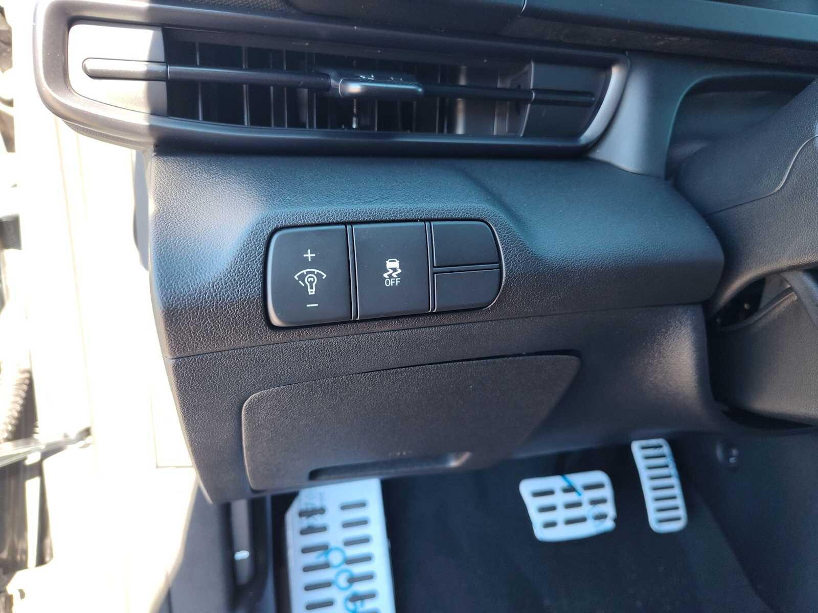 Thumbnail: 2026 Hyundai Elantra - 14