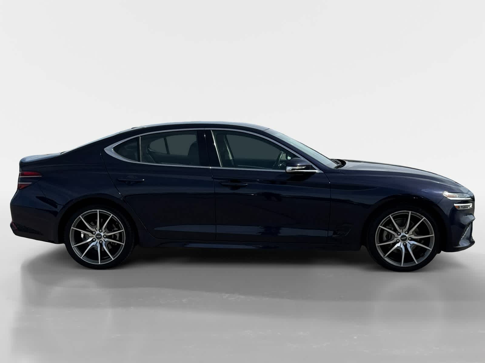 Thumbnail: 2023 Genesis G70 - 6