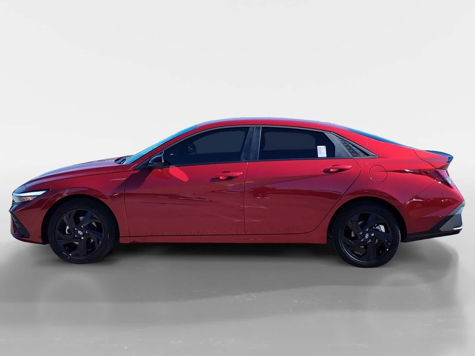 2026 Hyundai Elantra SEL Sport photo 2