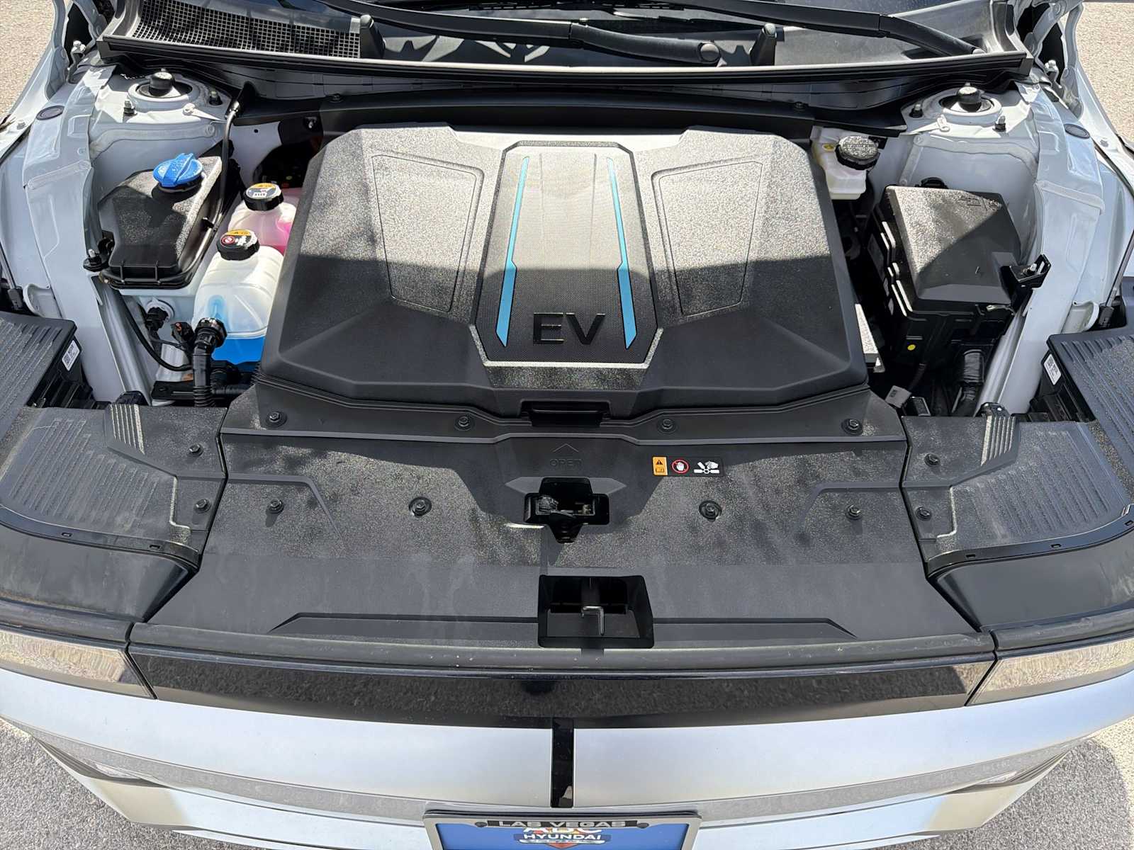 Thumbnail: 2024 Hyundai Ioniq 5 - 11