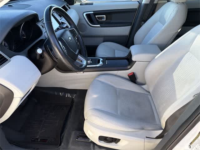 Thumbnail: 2016 Land Rover Discovery Sport - 5