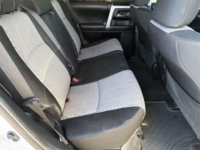 Thumbnail: 2014 Toyota 4Runner - 17