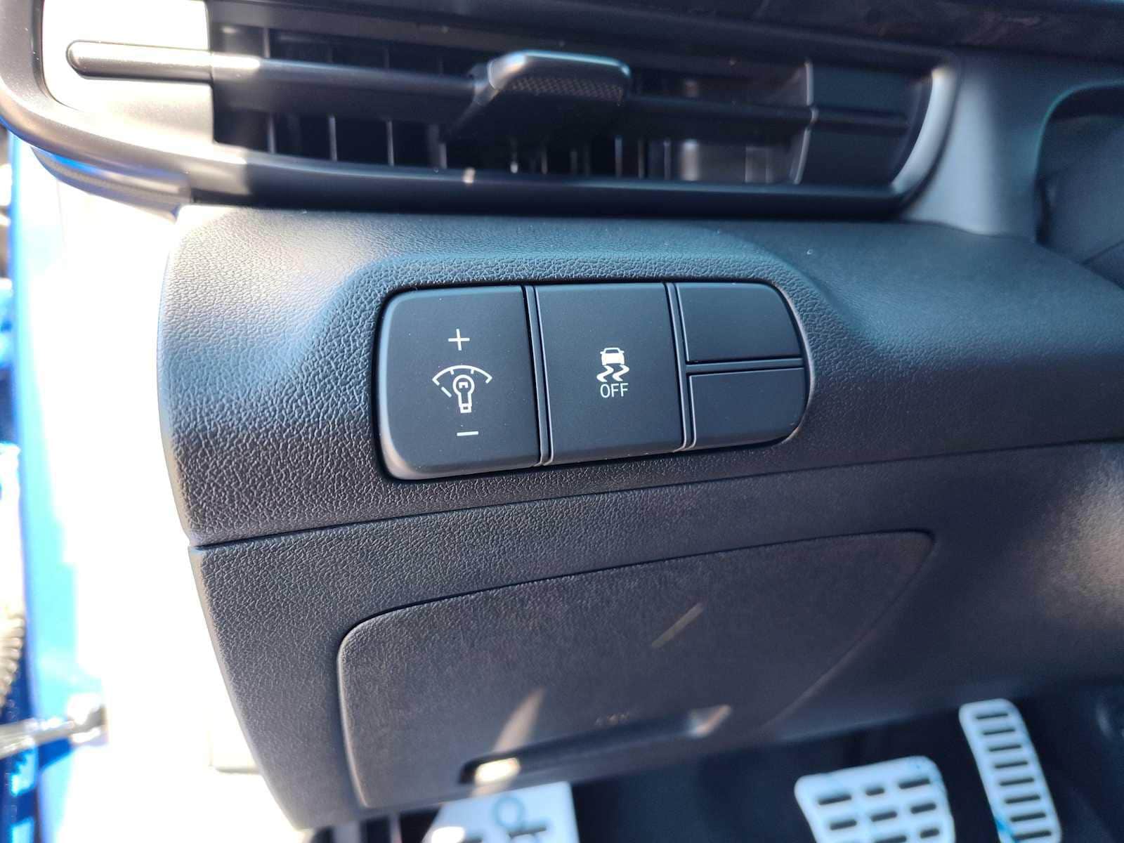 Thumbnail: 2026 Hyundai Elantra - 14