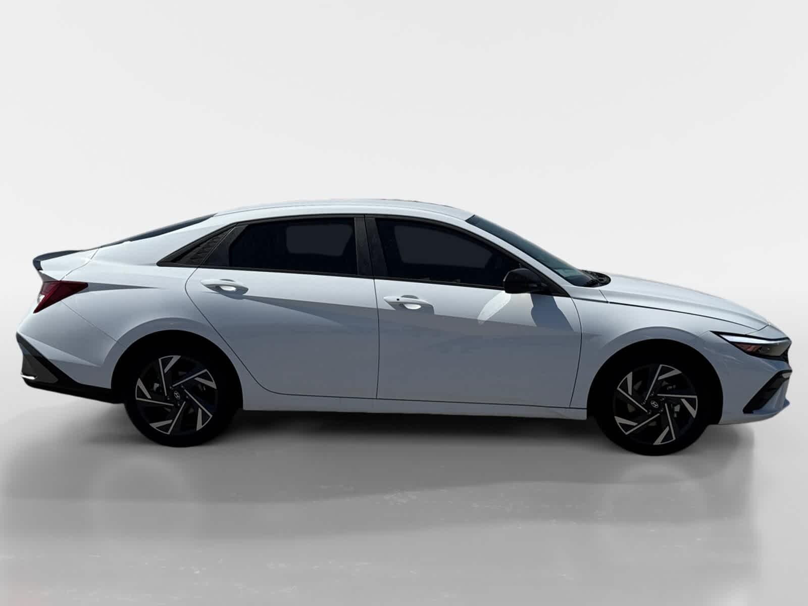 Thumbnail: 2025 Hyundai Elantra - 6