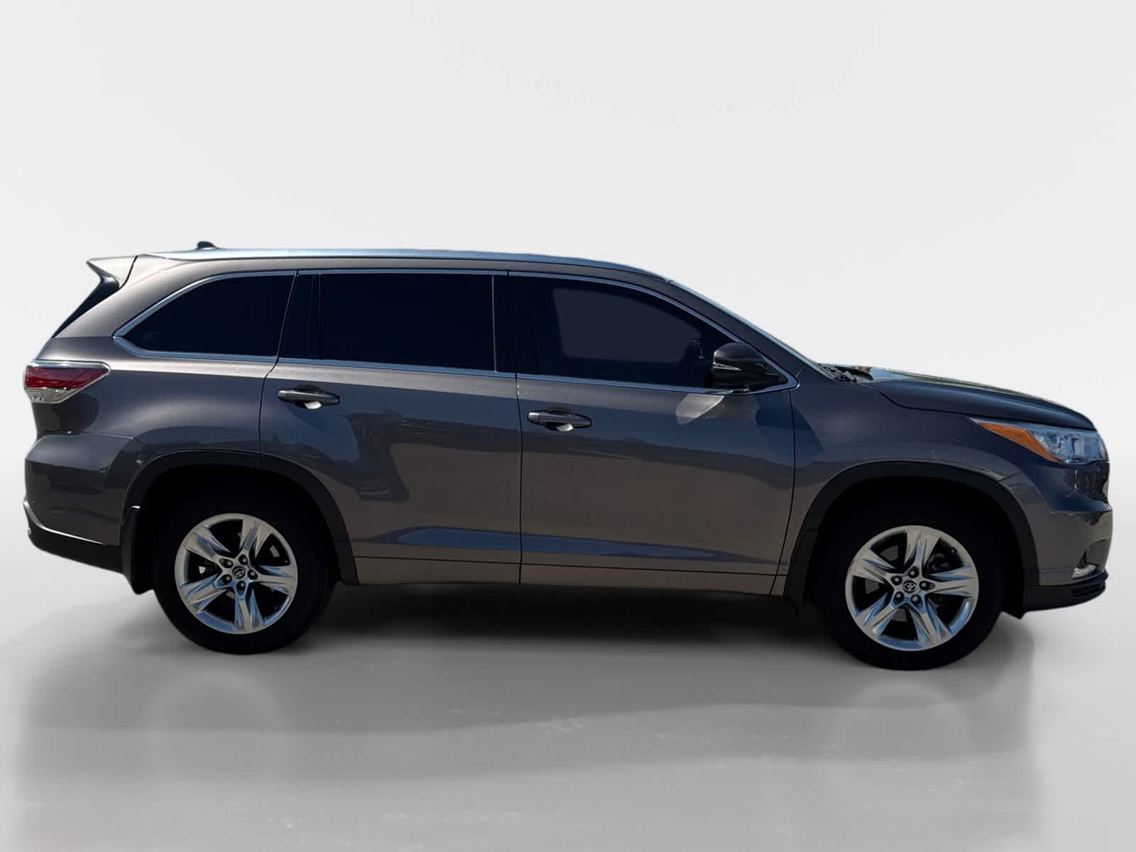 Thumbnail: 2016 Toyota Highlander - 6