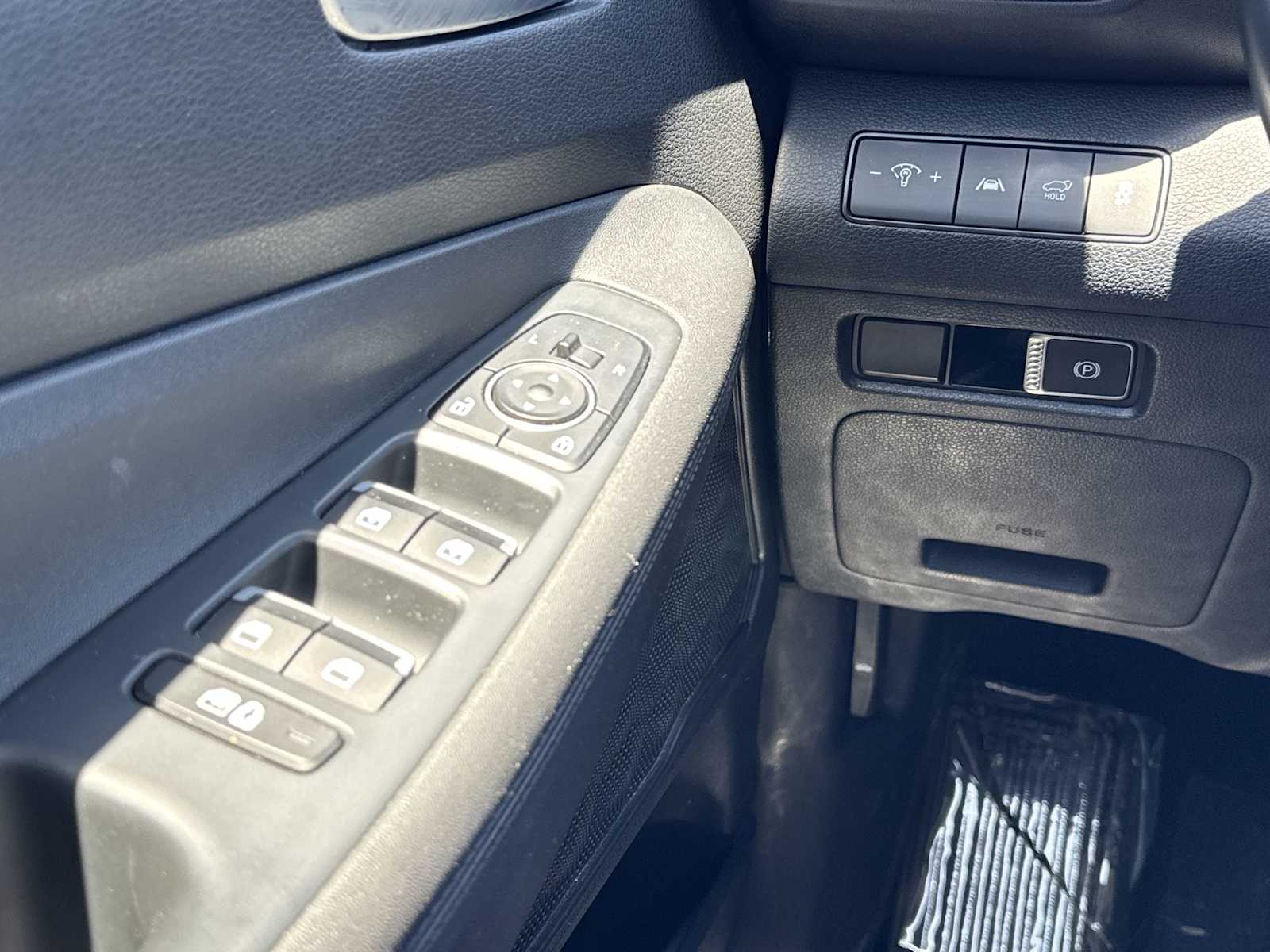 Thumbnail: 2022 Hyundai Santa Fe - 20