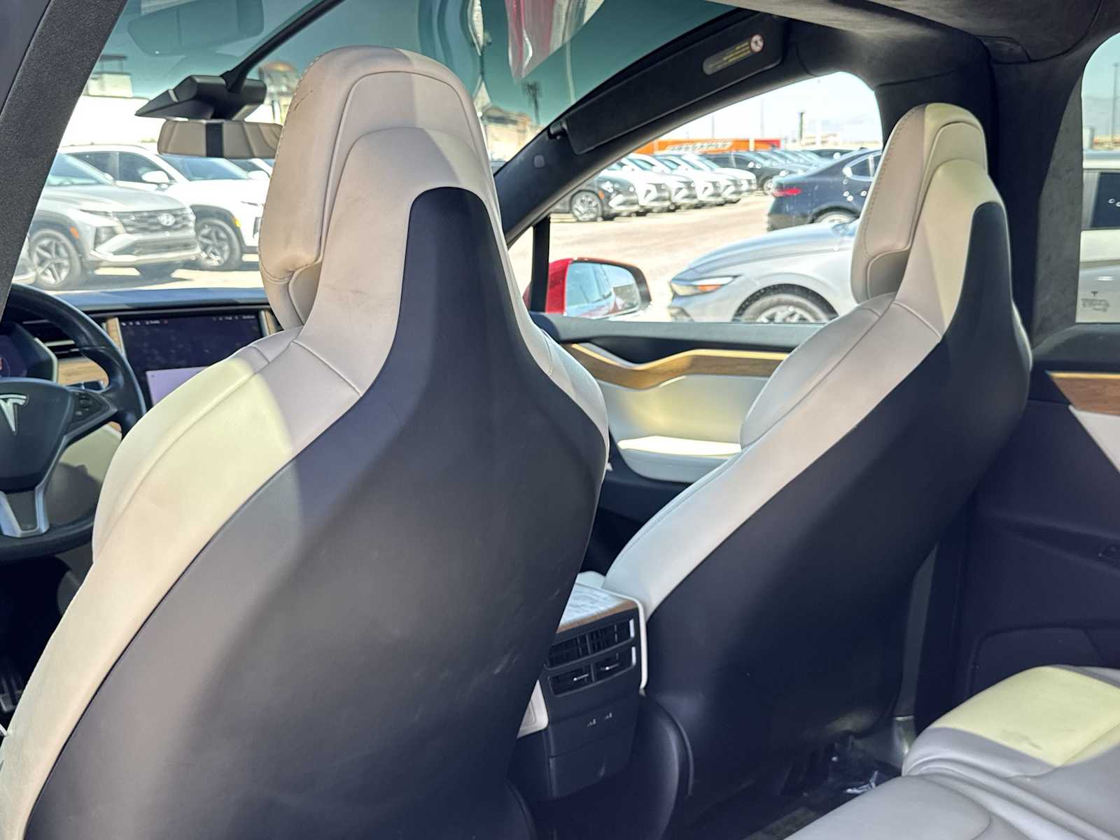 Thumbnail: 2019 Tesla Model X - 14