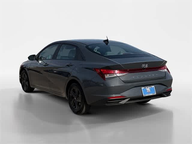 Thumbnail: 2023 Hyundai Elantra - 3