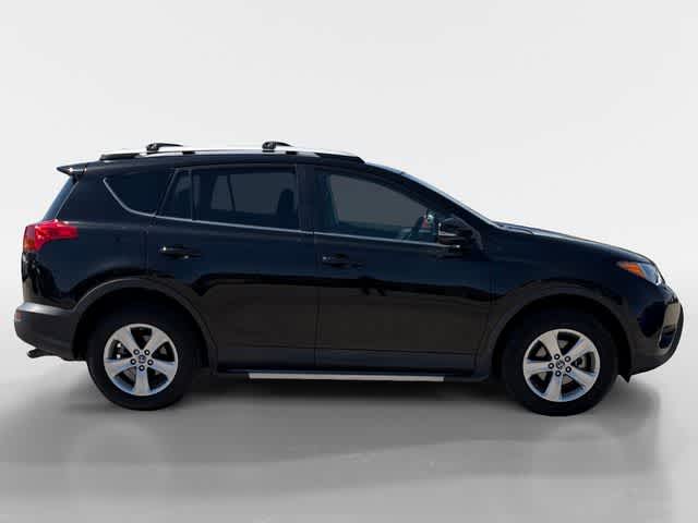 Thumbnail: 2015 Toyota RAV4 - 6