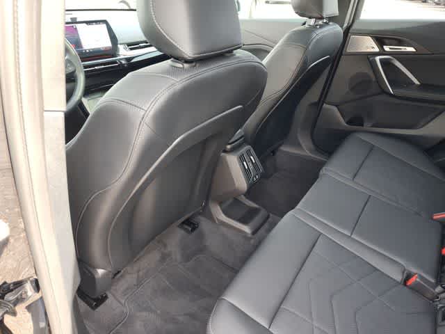 Thumbnail: 2025 BMW X1 - 16