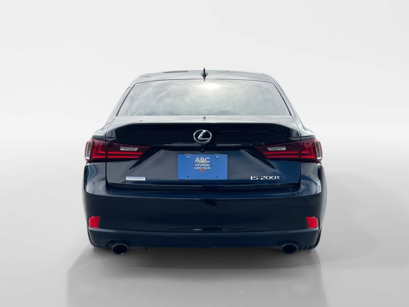 Thumbnail: 2016 Lexus IS - 4