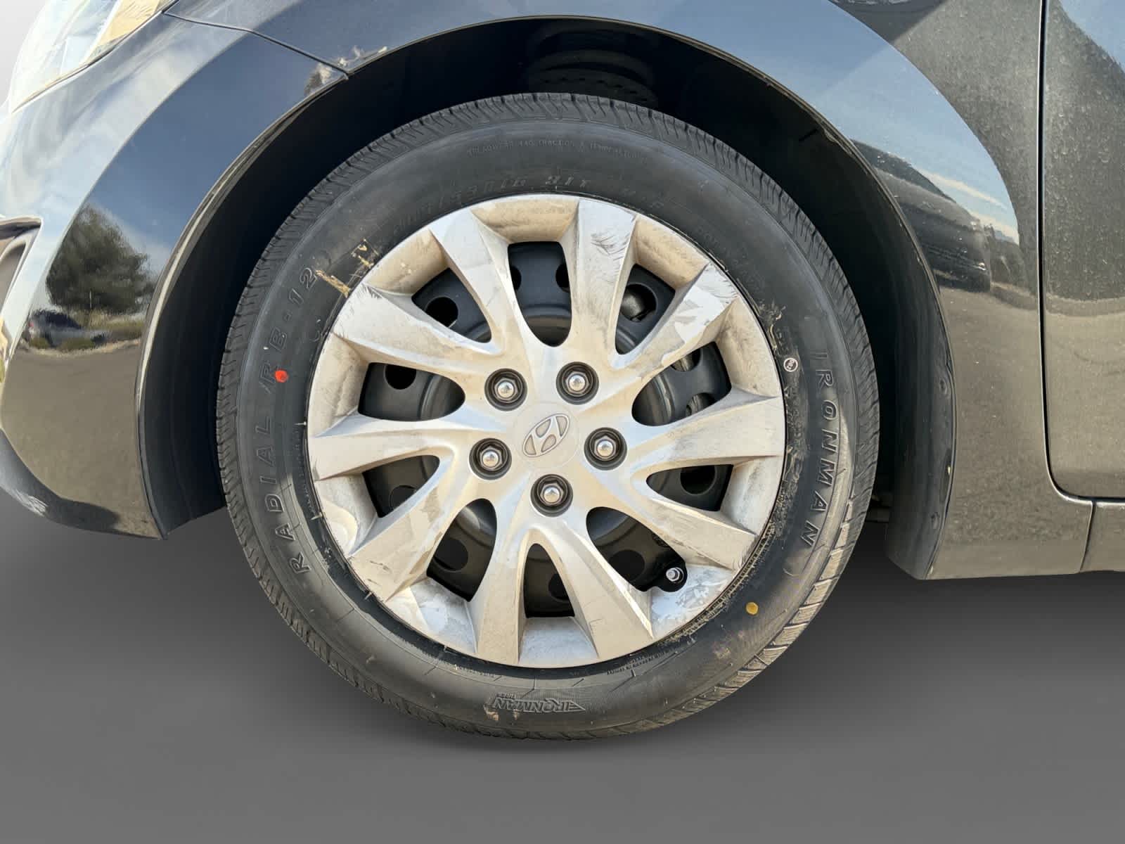 Thumbnail: 2012 Hyundai Elantra - 9