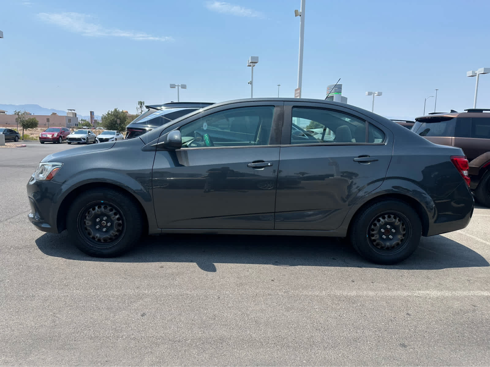 Thumbnail: 2018 Chevrolet Sonic - 8