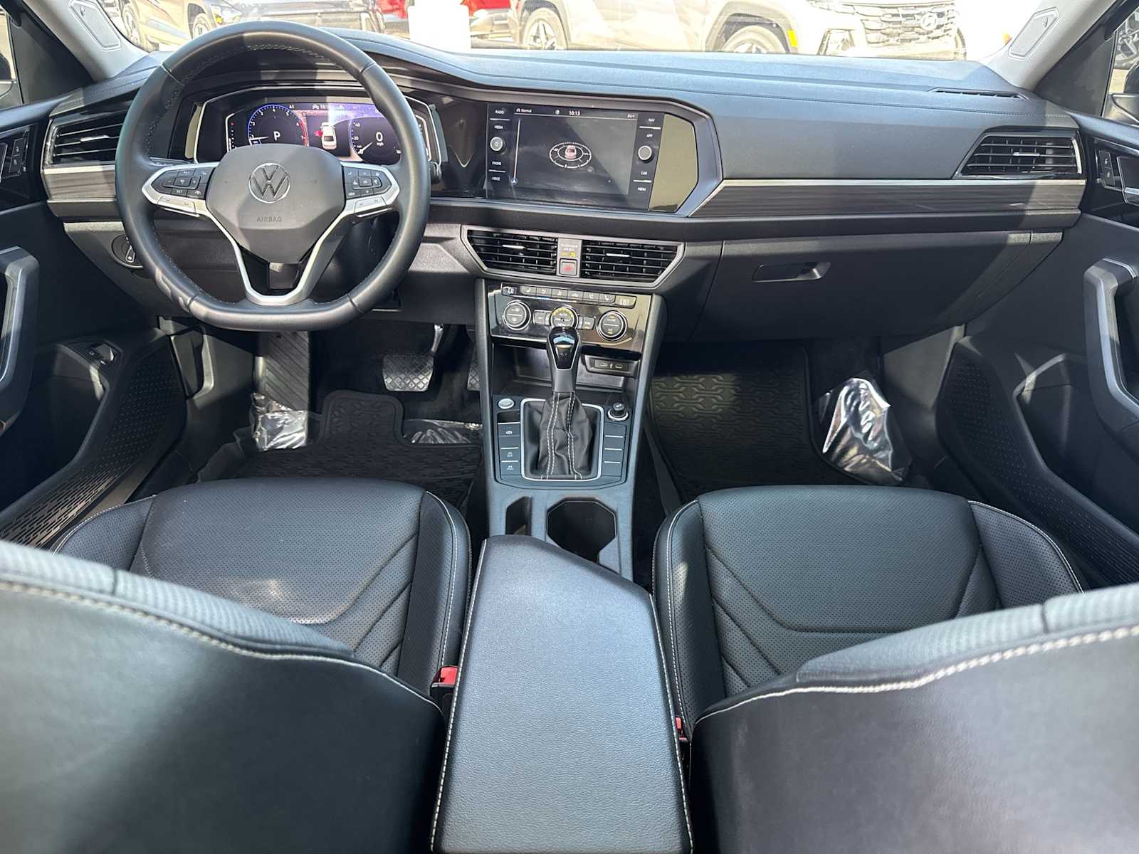 Thumbnail: 2023 Volkswagen Jetta - 9