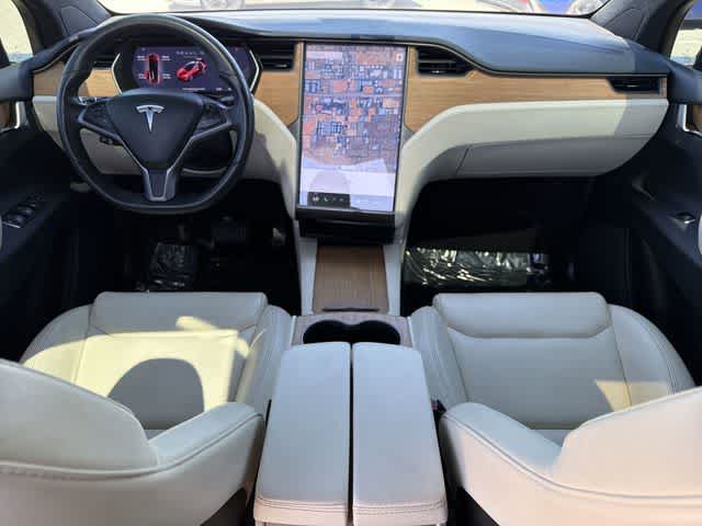Thumbnail: 2021 Tesla Model X - 12