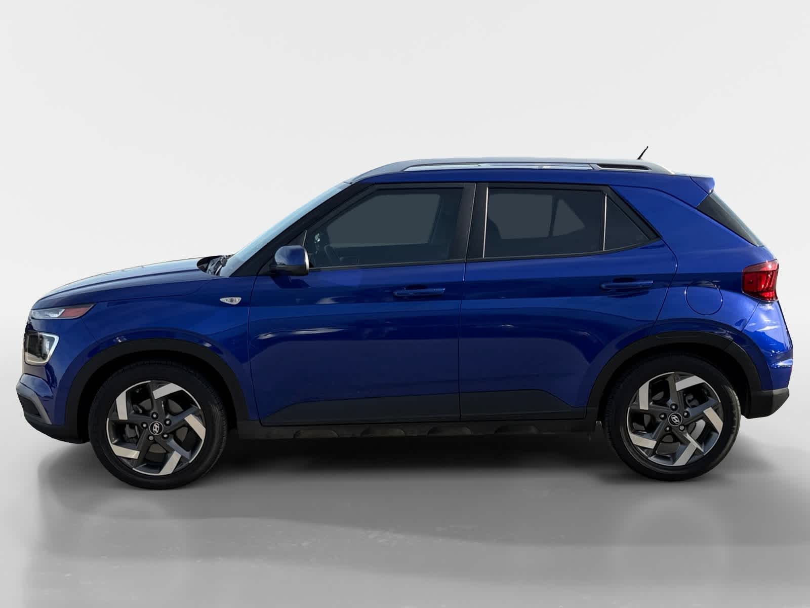 Thumbnail: 2023 Hyundai Venue - 2