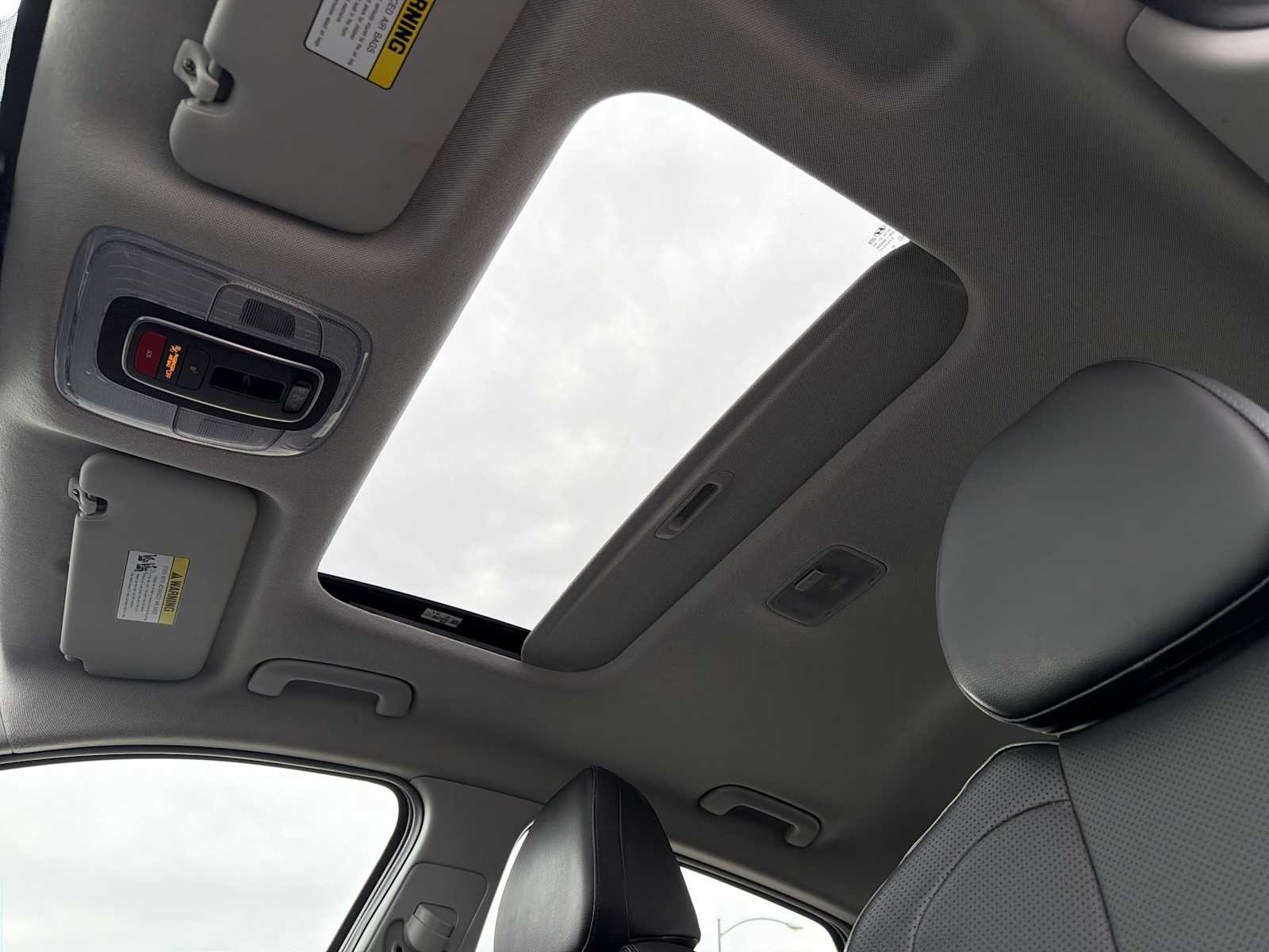 Thumbnail: 2024 Hyundai Elantra - 6