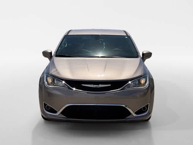 Thumbnail: 2018 Chrysler Pacifica - 8