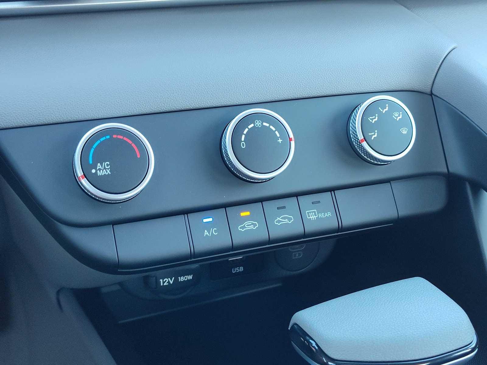 Thumbnail: 2025 Hyundai Elantra - 20