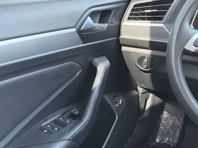 Thumbnail: 2021 Volkswagen Jetta - 14