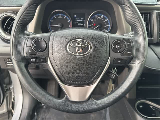 Thumbnail: 2017 Toyota RAV4 - 21
