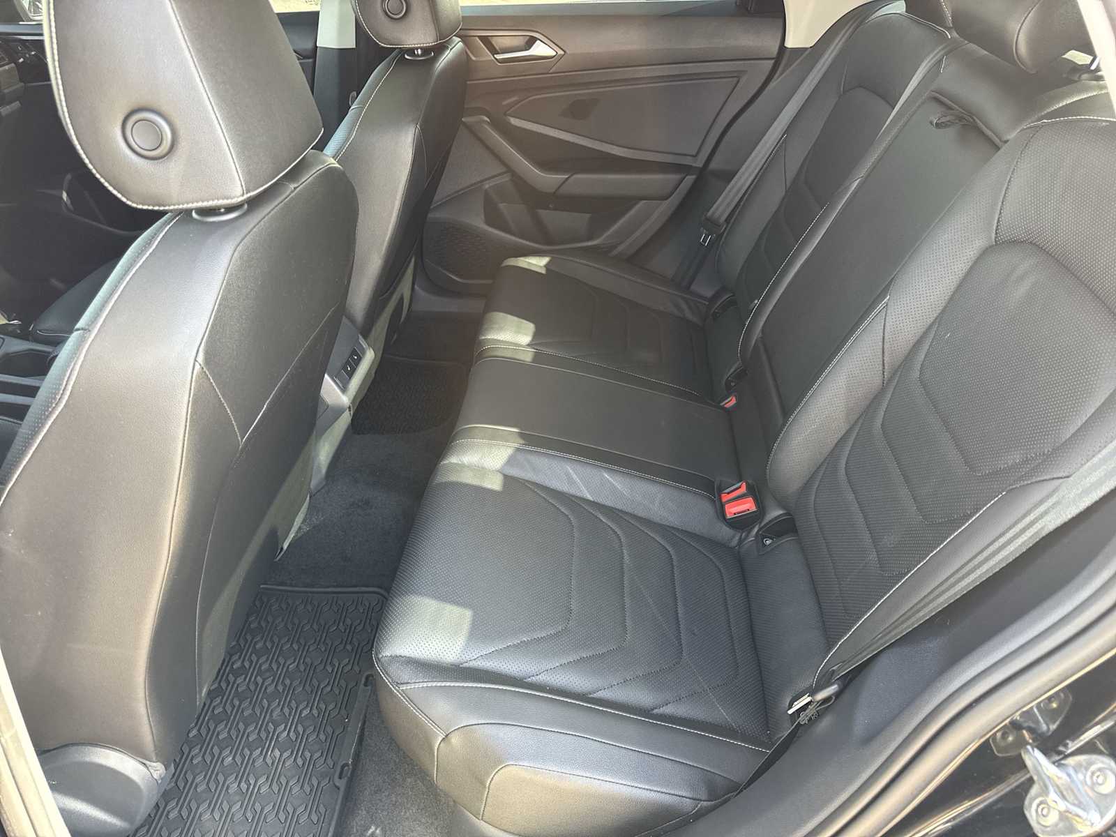 Thumbnail: 2023 Volkswagen Jetta - 14