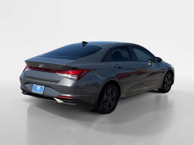Thumbnail: 2023 Hyundai Elantra - 5