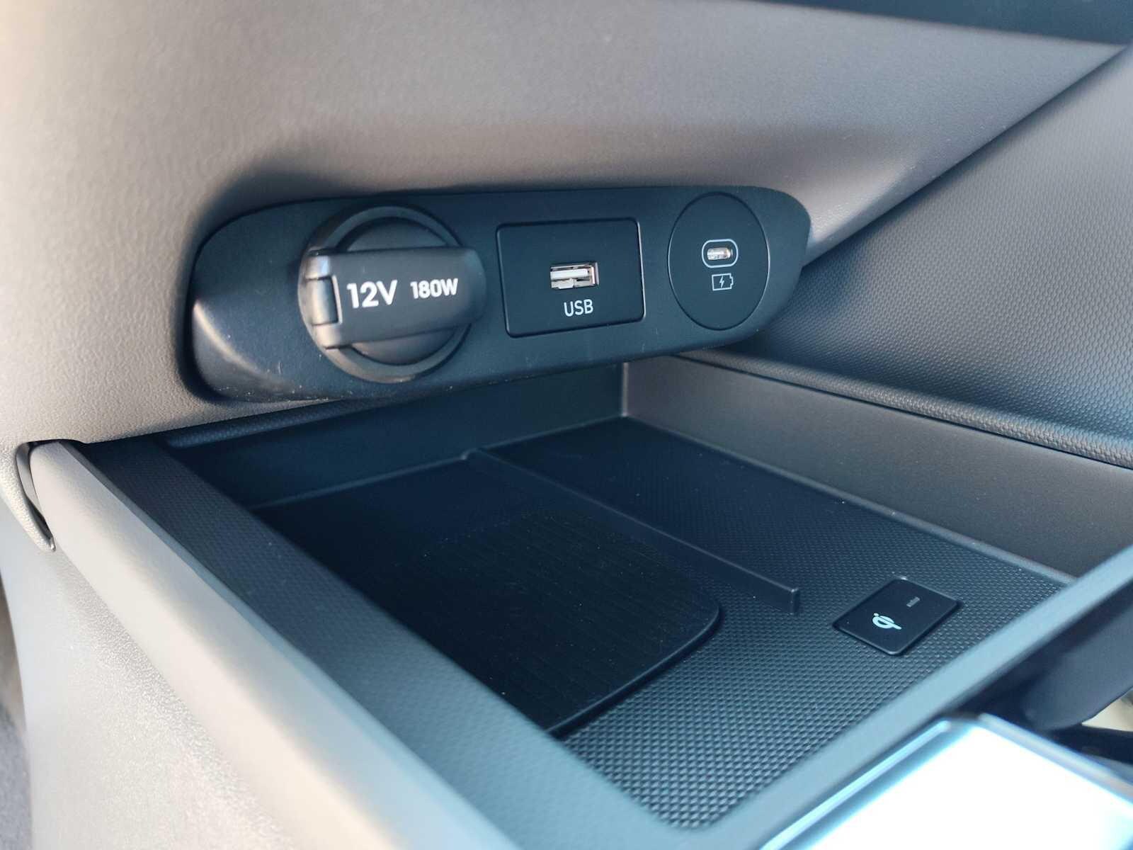 Thumbnail: 2025 Hyundai Elantra - 23