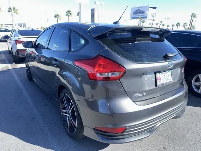 Thumbnail: 2018 Ford Focus - 6