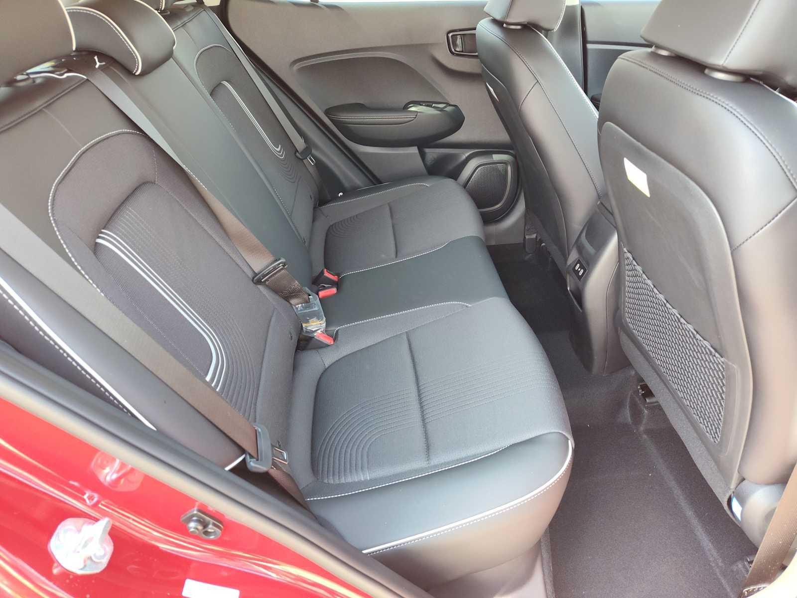 Thumbnail: 2025 Hyundai Venue - 17