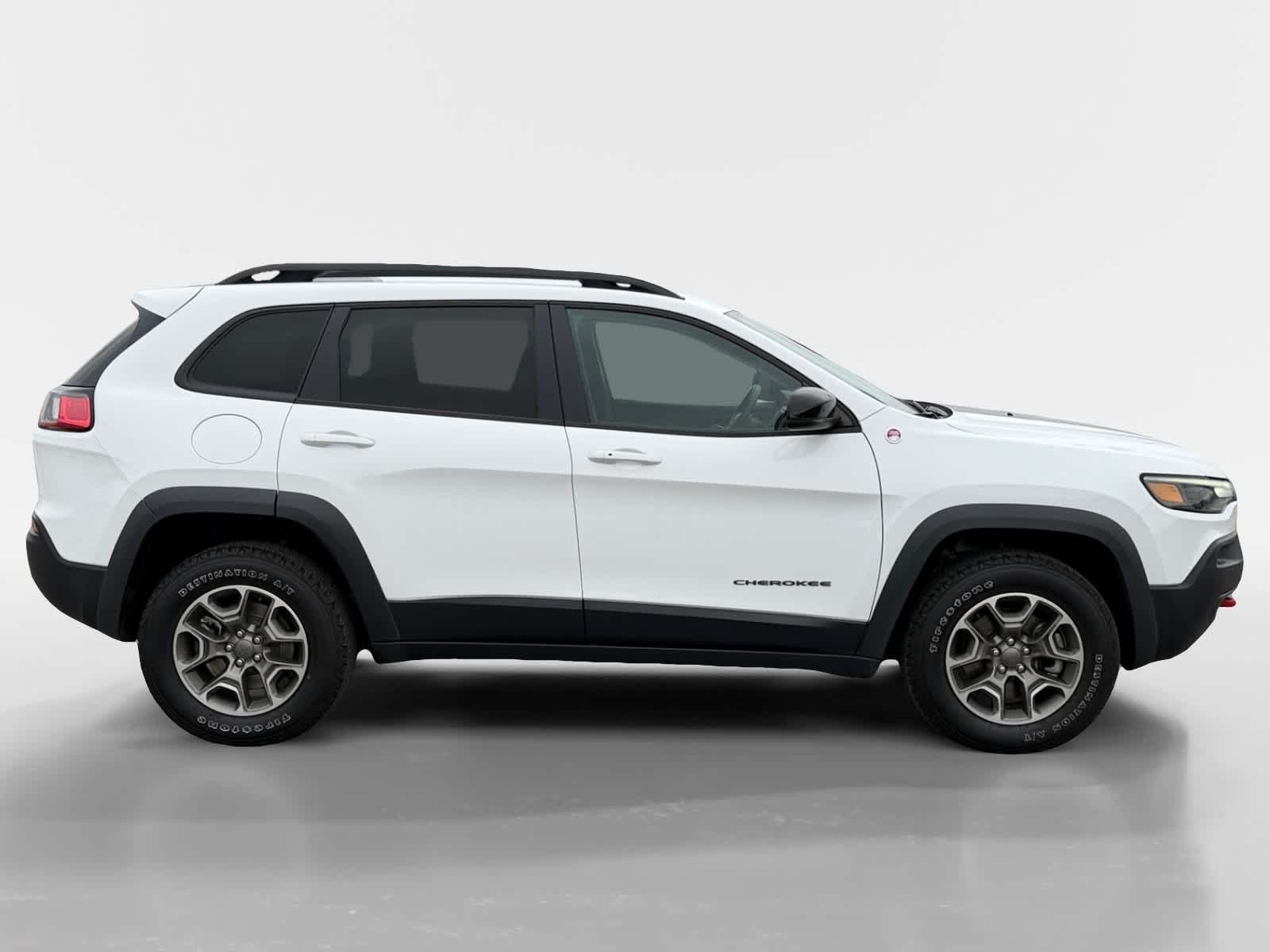 Thumbnail: 2022 Jeep Cherokee - 6