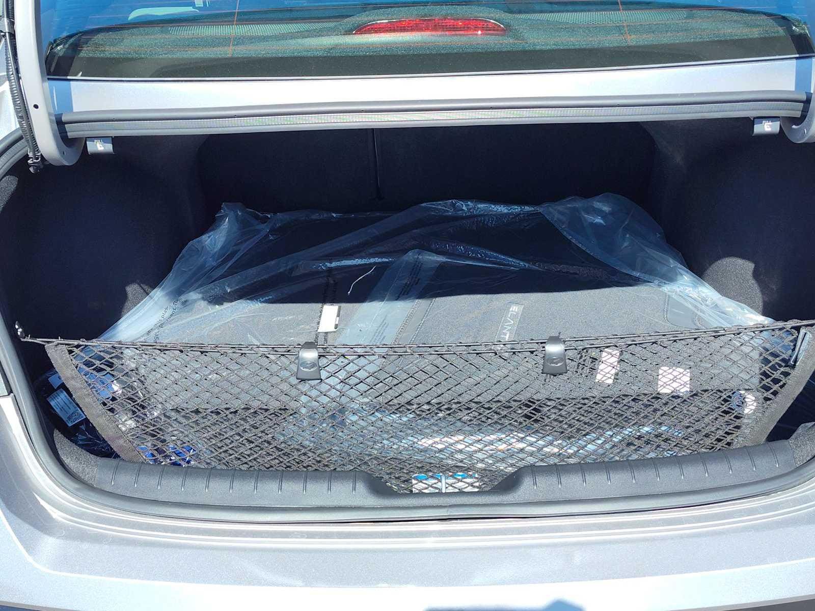 Thumbnail: 2025 Hyundai Elantra - 27