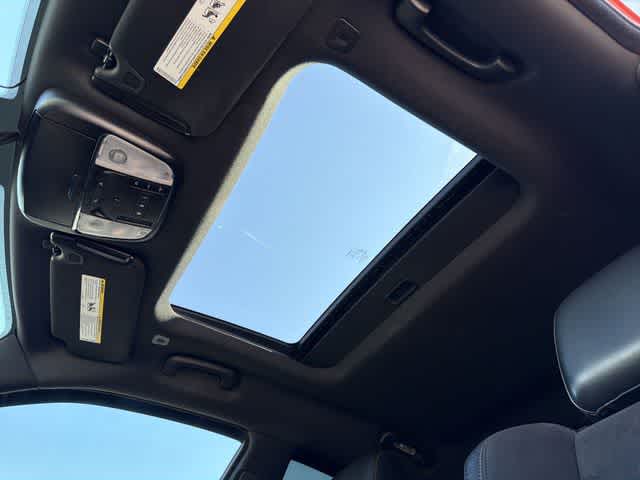 Thumbnail: 2017 Dodge Charger - 16