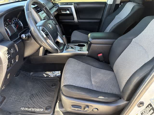 Thumbnail: 2014 Toyota 4Runner - 13