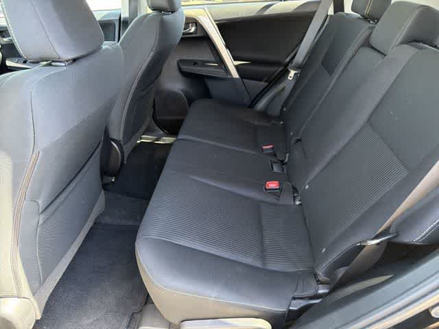 Thumbnail: 2015 Toyota RAV4 - 17