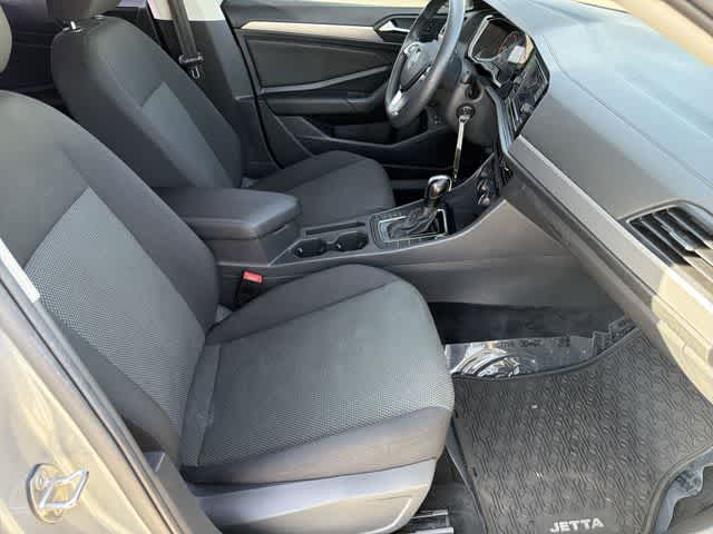 Thumbnail: 2021 Volkswagen Jetta - 18