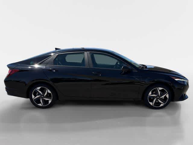 Thumbnail: 2023 Hyundai Elantra - 6