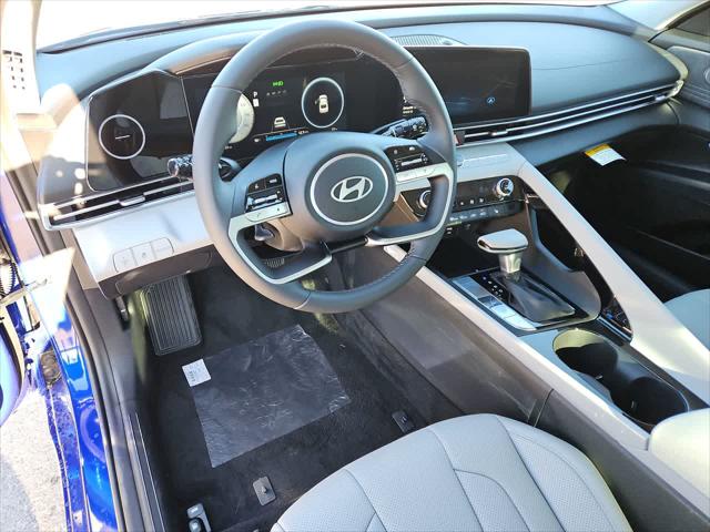 Thumbnail: 2025 Hyundai Elantra - 2