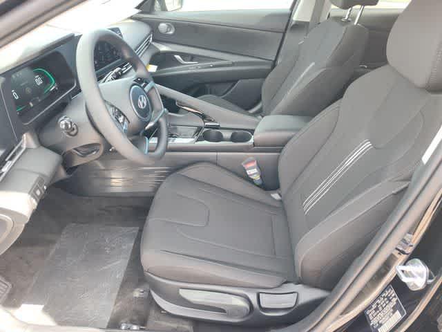 Thumbnail: 2026 Hyundai Elantra - 10