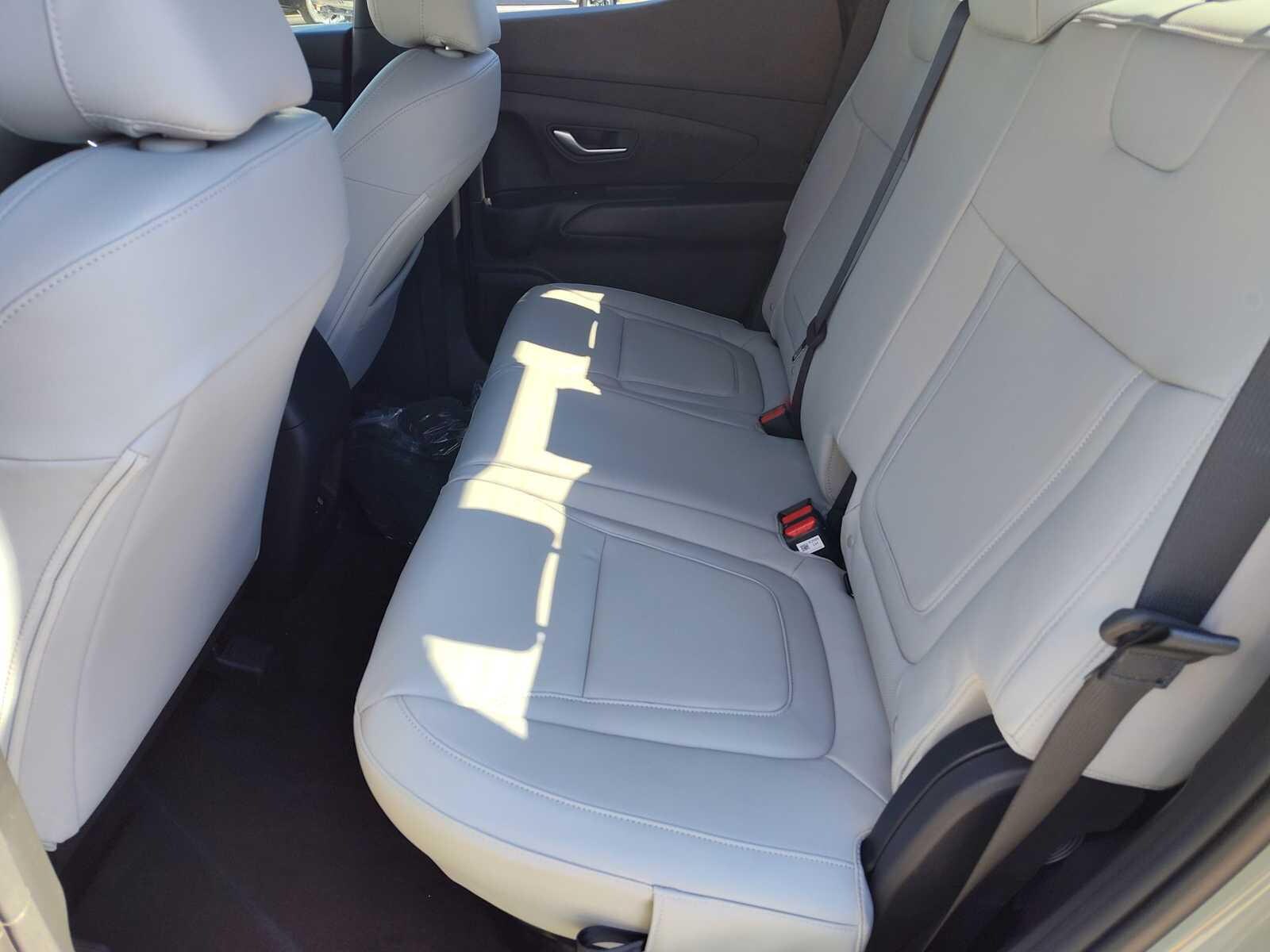 Thumbnail: 2026 Hyundai Santa Cruz - 16