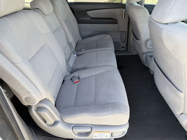 Thumbnail: 2012 Honda Odyssey - 18