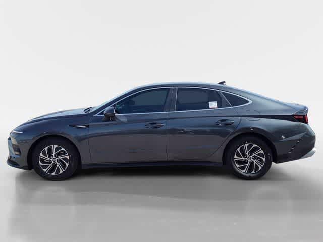 Thumbnail: 2026 Hyundai Sonata - 3