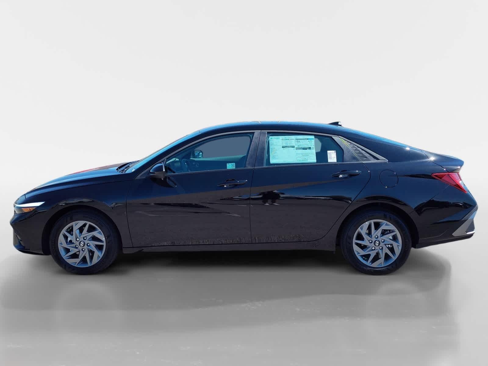 2025 Hyundai Elantra Hybrid Blue photo 2