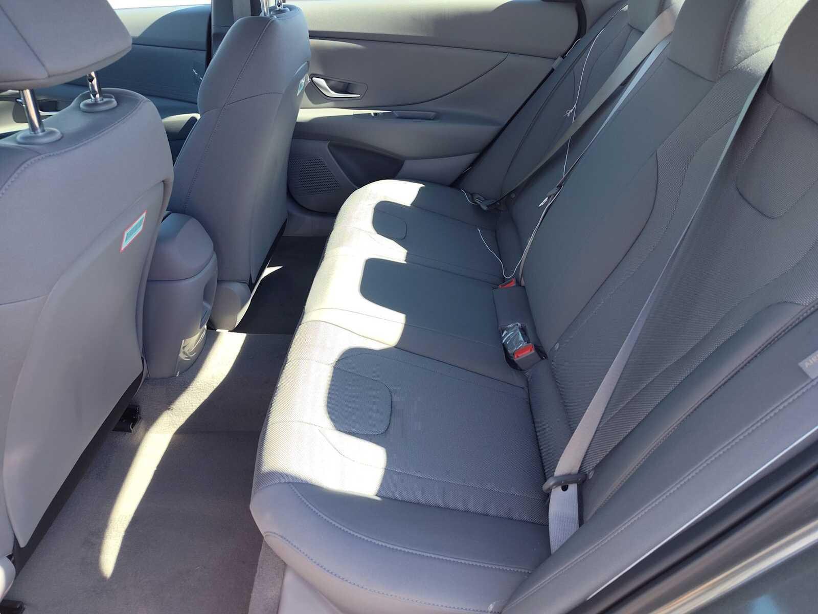 Thumbnail: 2025 Hyundai Elantra - 16